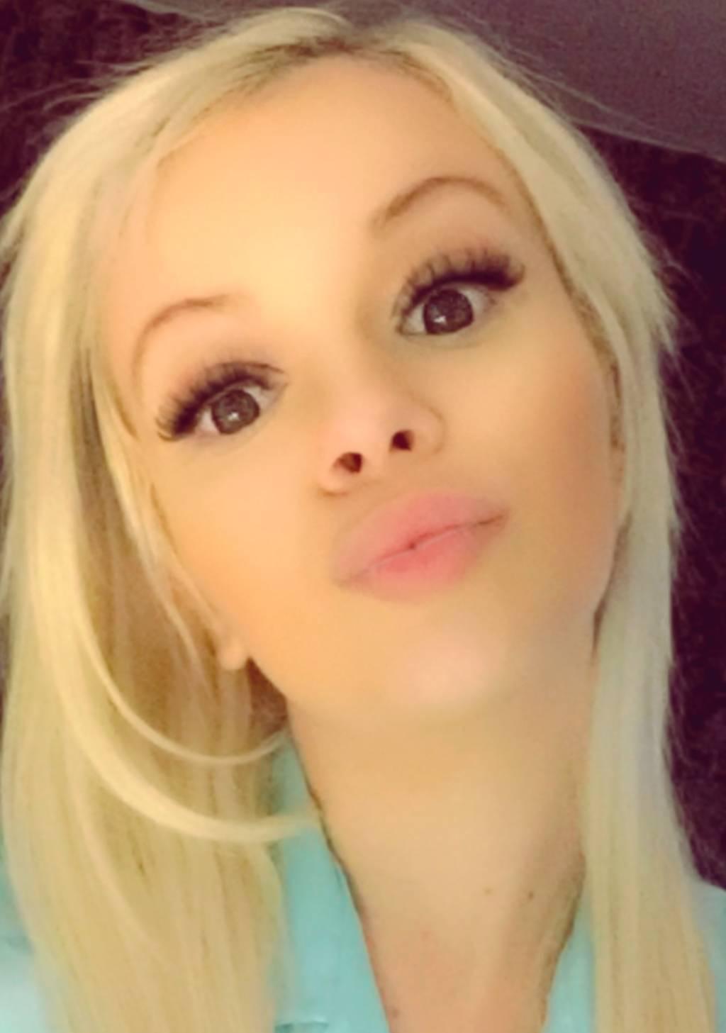 Blonde Baby Doll Doe Eyed Barbie Upbeat Busty Gorgeous