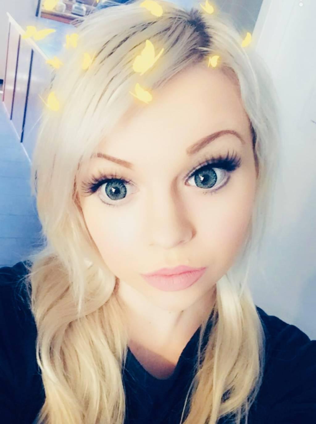 Blonde Baby Doll Doe Eyed Barbie Upbeat Busty Gorgeous