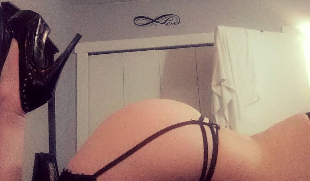 IM IN CAMPBELL RIVER !!! SWEET, TIGHT, & WETT. IN OR OUTCALL