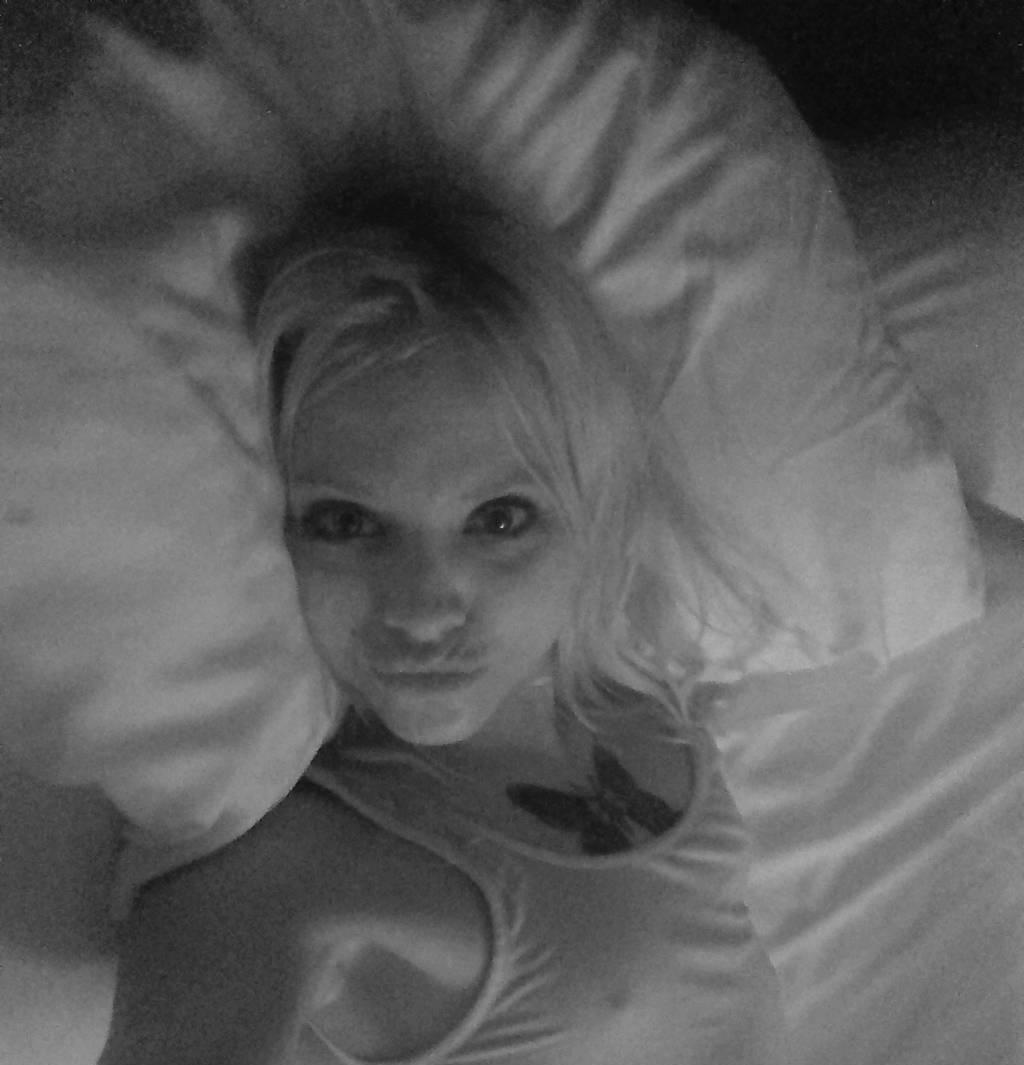 Call/Text SKYE xo HOTTEST Incalls, Online & VOD