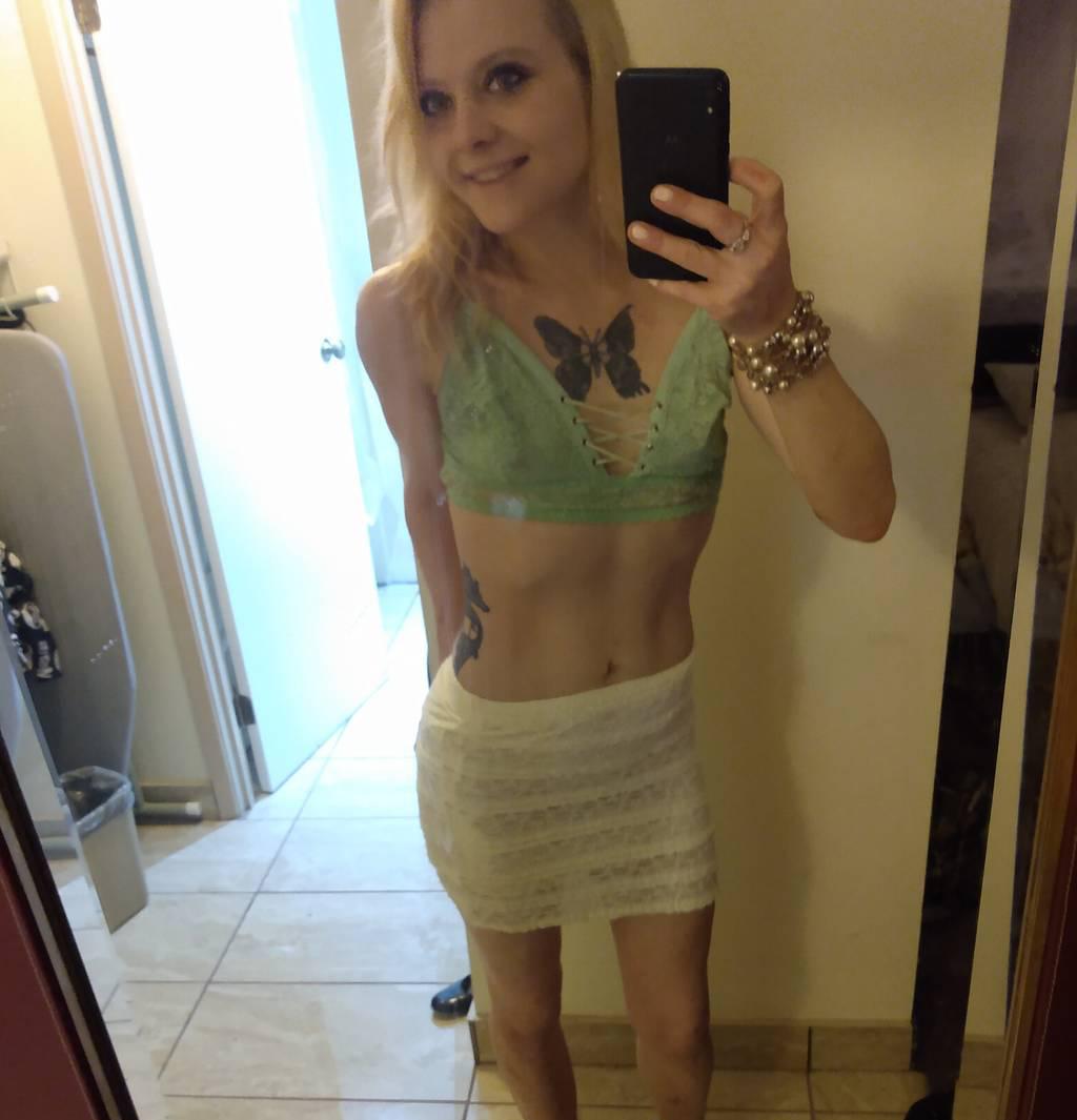 Call/Text SKYE xo HOTTEST Incalls, Online & VOD