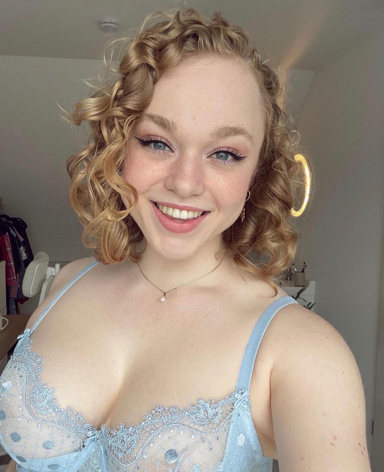 I’m available for hookup both incall and outcall✅✅