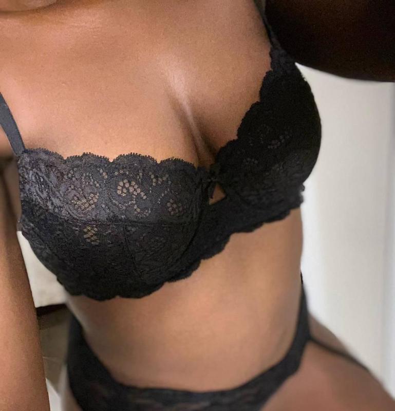 outcalls j u i c y big booty