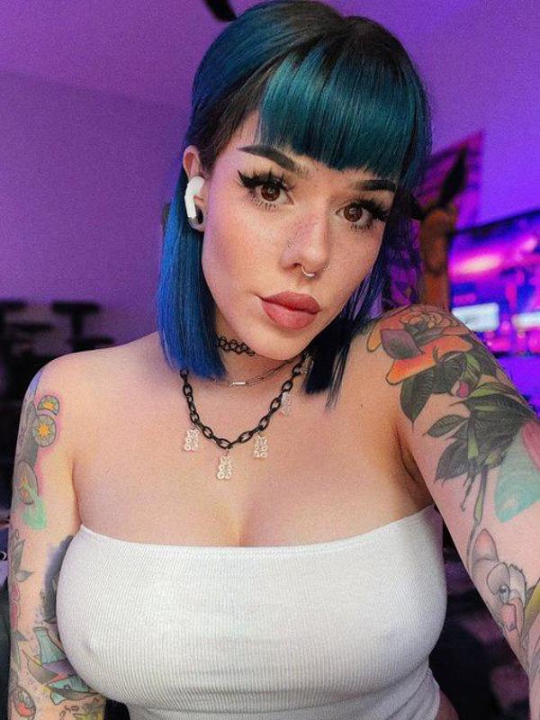 HOOKUP SEX AND FANTASIES🤩❤️. SNAP ME 👻norakate1987 OR TEXT ME (406) 201-8993